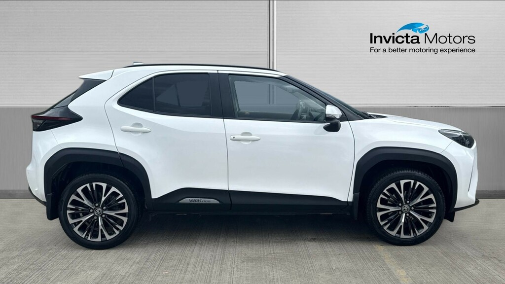 Toyota Yaris Cross Excel LS23BKV White #2