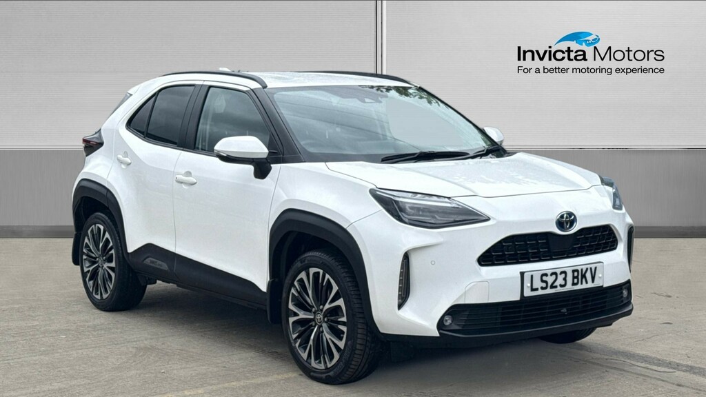 Toyota Yaris Cross Excel White