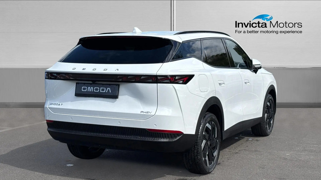 Omoda 7 Shs Plug-in Hybrid Knight White #2