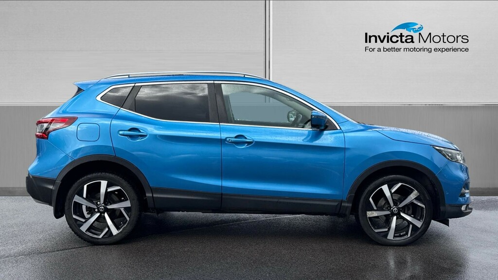 Nissan Qashqai Tekna Blue #2