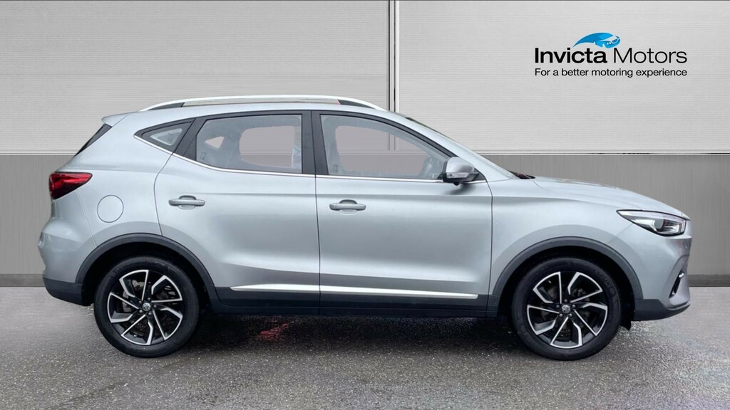MG ZS Exclusive Silver #2