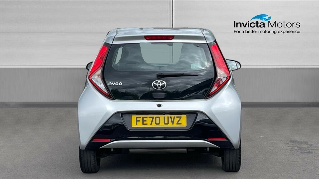 Toyota Aygo X -Play FE70UVZ Silver #4