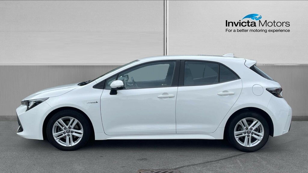 Toyota Corolla Icon Tech ND70ZFL White #6