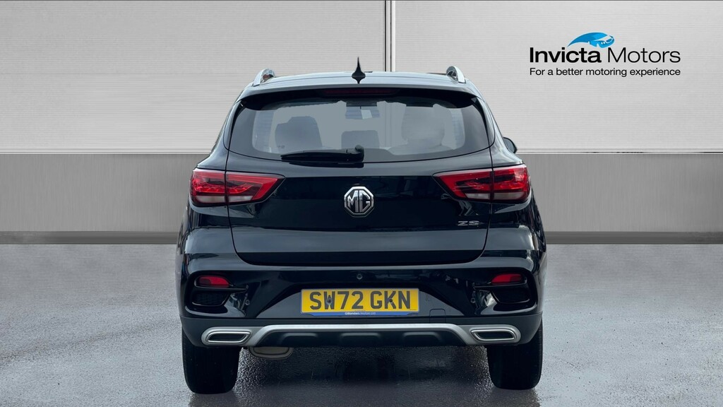 MG ZS Excite Black #4