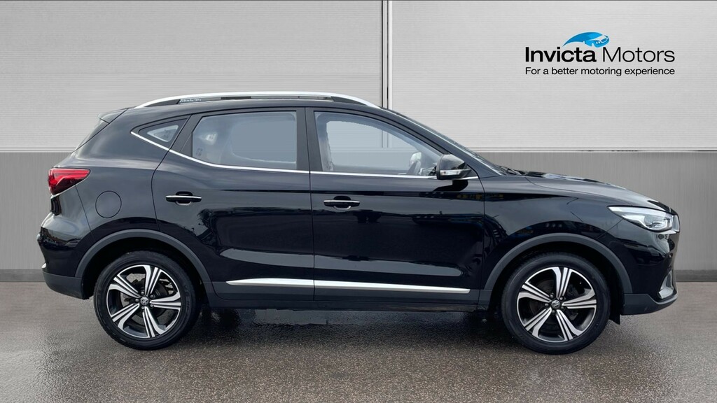 MG ZS Excite Black #2