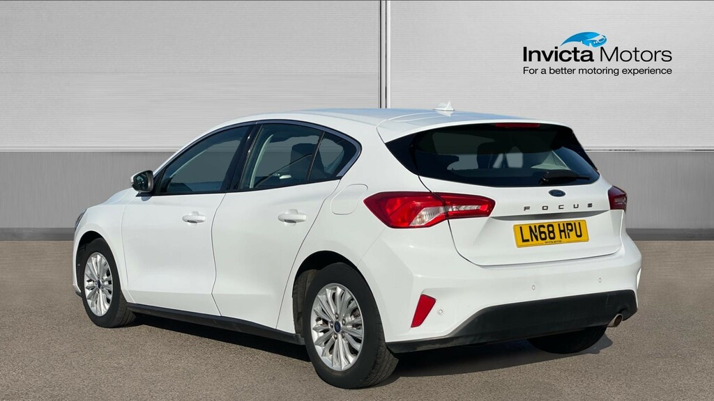 Ford Focus Titanium White #5