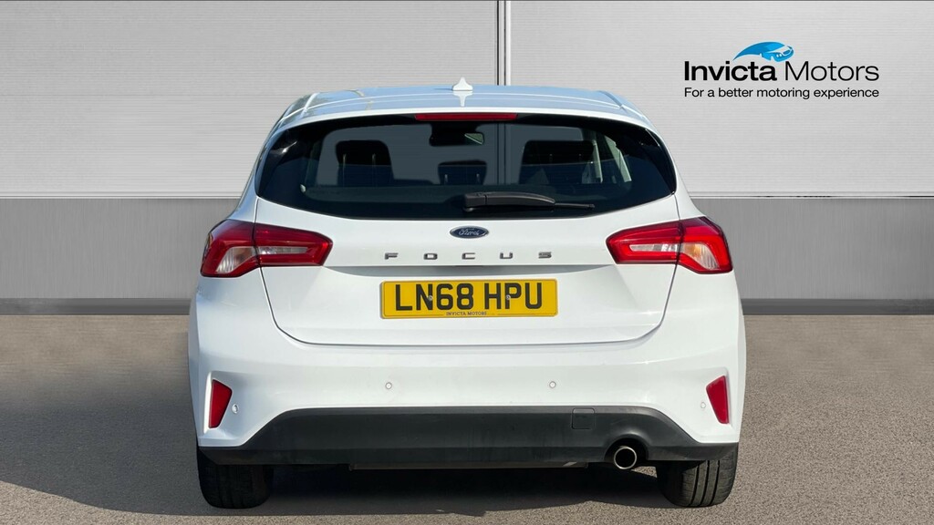 Ford Focus Titanium White #4