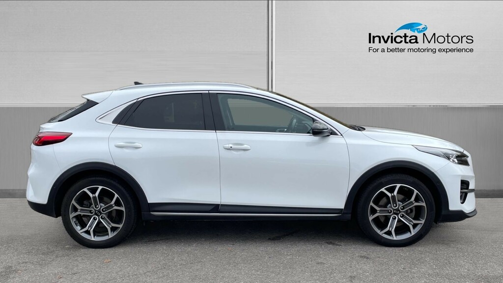 Kia Xceed First Edition BG70ZRK White #2