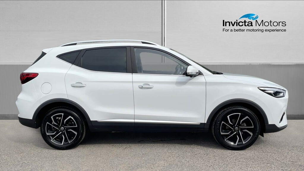 MG ZS Exclusive YM23OBK White #2