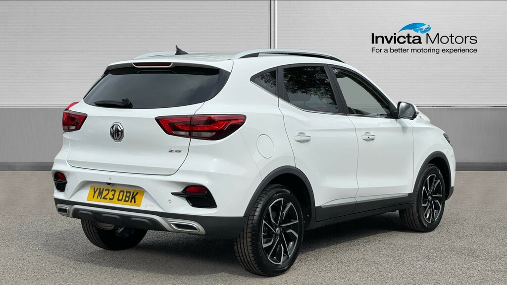MG ZS Exclusive YM23OBK White #3