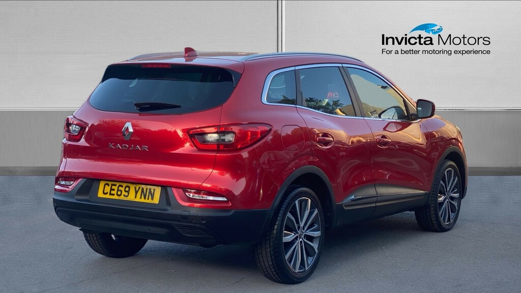 Renault Kadjar Iconic Red #3