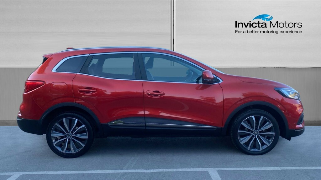 Renault Kadjar Iconic Red #2