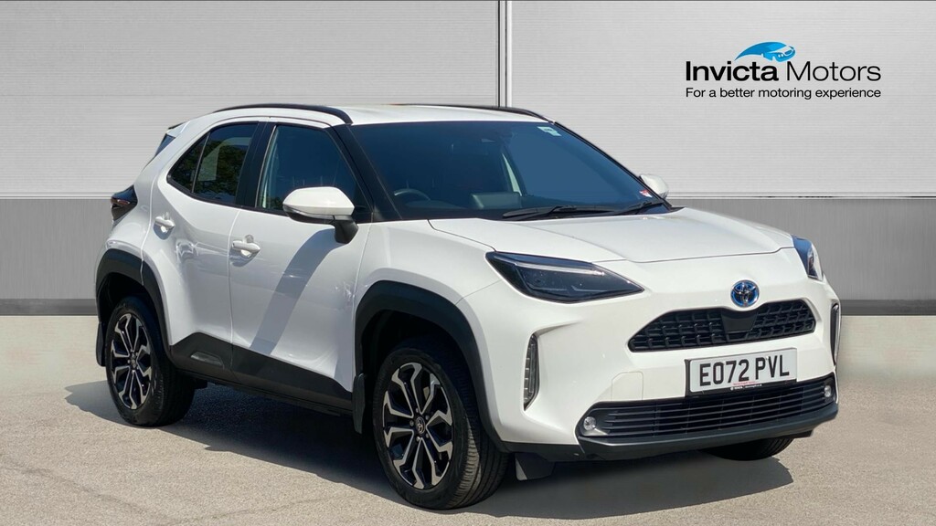 Toyota Yaris Cross Design White