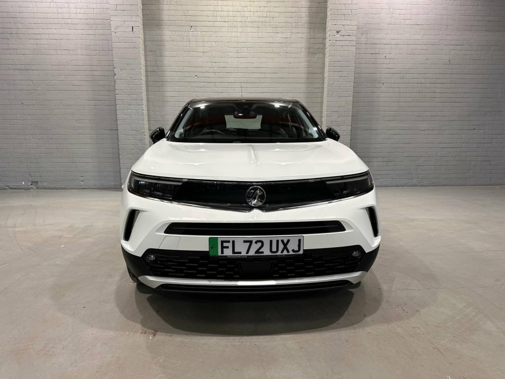 Vauxhall Mokka-e Suv FL72UXJ White #2