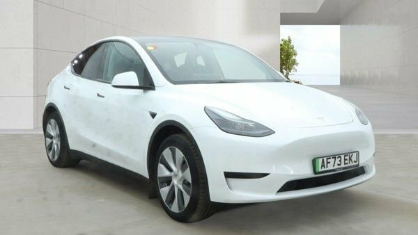 Tesla Model Y Suv White