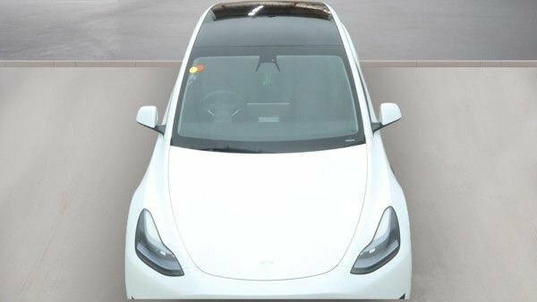Tesla Model Y Suv AF73EKJ White #3
