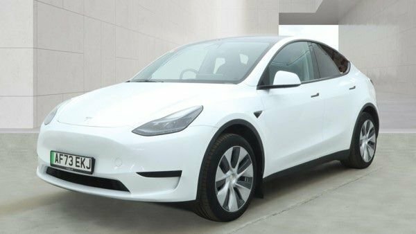 Tesla Model Y Suv AF73EKJ White #2