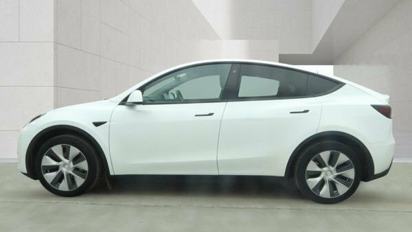 Tesla Model Y Suv AF73EKJ White #4