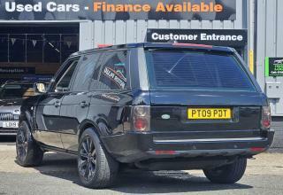 Land Rover Range Rover 3.6 Td V8 Vogue Station Wagon Black #2