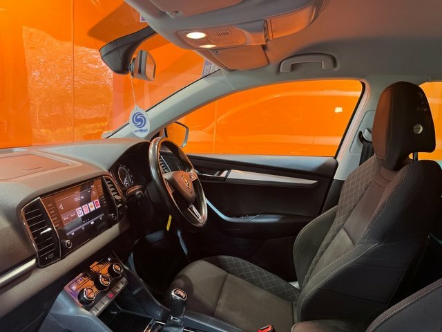 Skoda Karoq 2.0 Tdi Se Suv 4Wd Euro 6 S S YD68HOK Silver #4