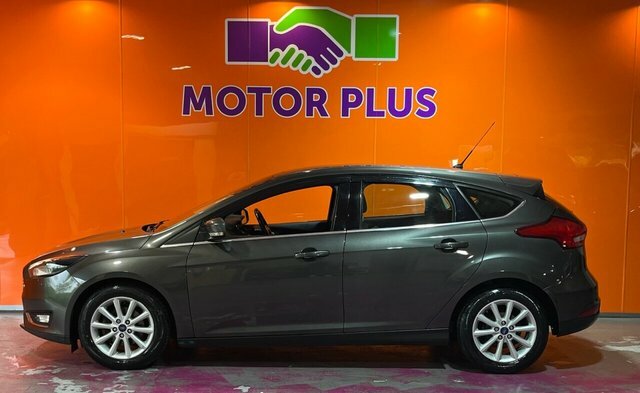 Ford Focus 1.5 Tdci Titanium Hatchback Euro YM17UHU Grey #2