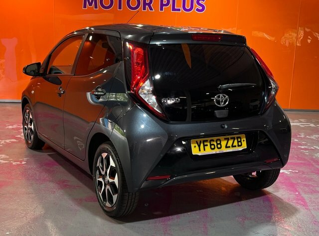 Toyota Aygo 1.0 Vvt-i X-plore Hatchback Euro YF68ZZB Grey #2