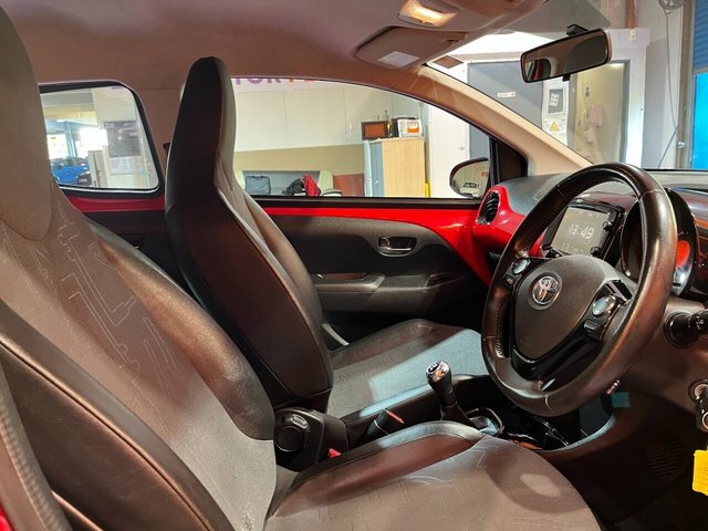 Toyota Aygo 1.0 Vvt-i X-pression Hatchback E CE66XAS Red #5
