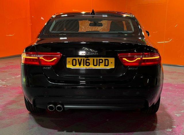 Jaguar XE 2.0D Portfolio Saloon Euro 6 S S OV16UPD Black #5