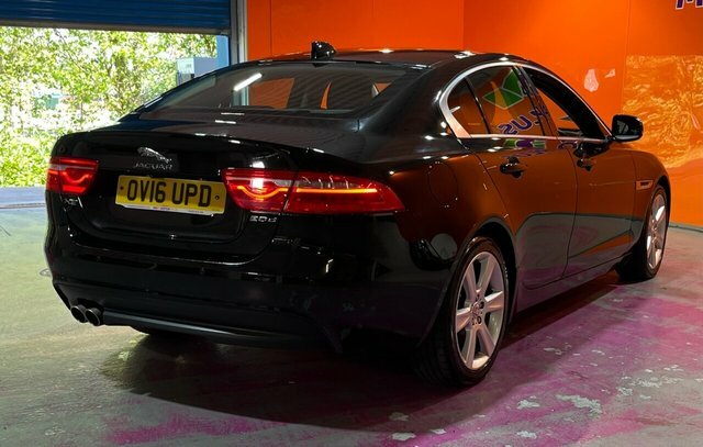 Jaguar XE 2.0D Portfolio Saloon Euro 6 S S OV16UPD Black #4