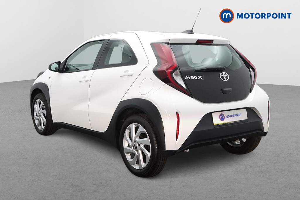 Toyota Aygo X 1.0 Vvt-i Pure SY72NNT White #4