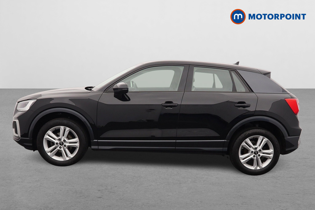 Audi Q2 30 Tfsi Sport YP73RWO Black #4