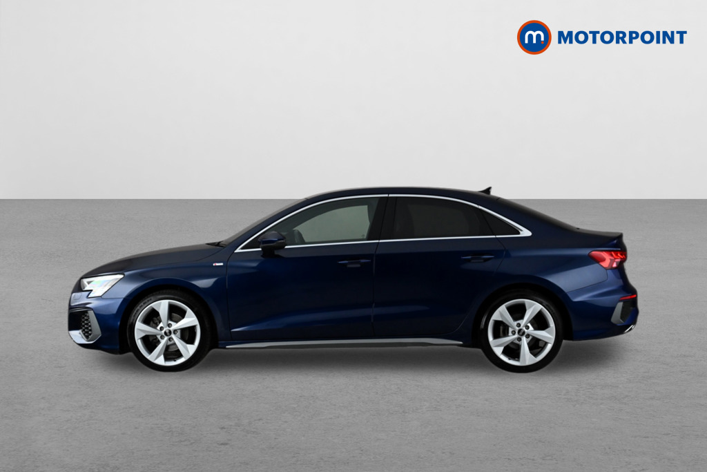 Audi A3 35 Tfsi S Line S Tronic EF72WZX Blue #4
