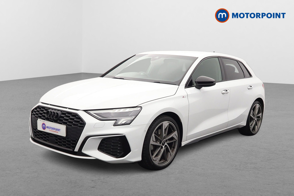 Audi A3 35 Tfsi Black Edition S Tronic KR73ETV White #3