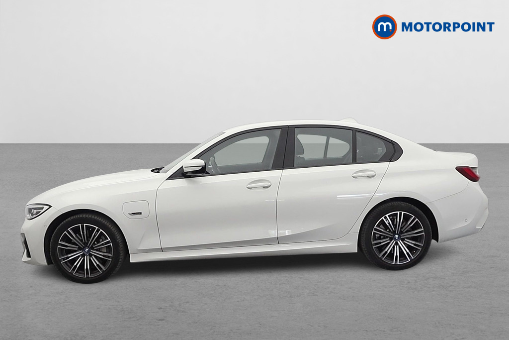 BMW 3 Series 330E M Sport Tech Pack DG71YTO White #4