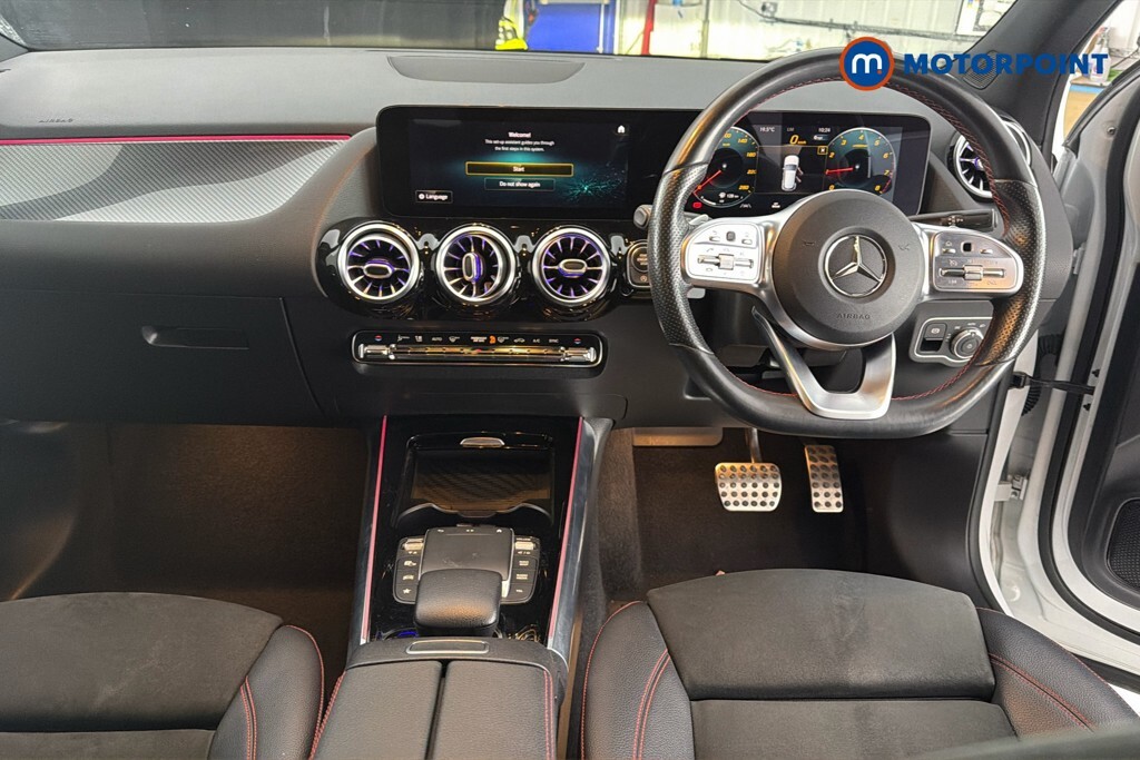 Mercedes-Benz GLA Class Gla 200 Amg Line Premium FG70EBK White #5