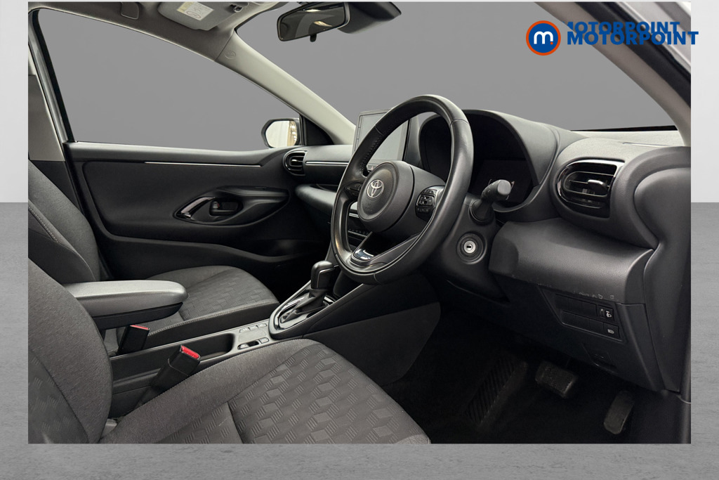 Toyota Yaris 1.5 Hybrid Design Cvt FL24KMG Silver #4