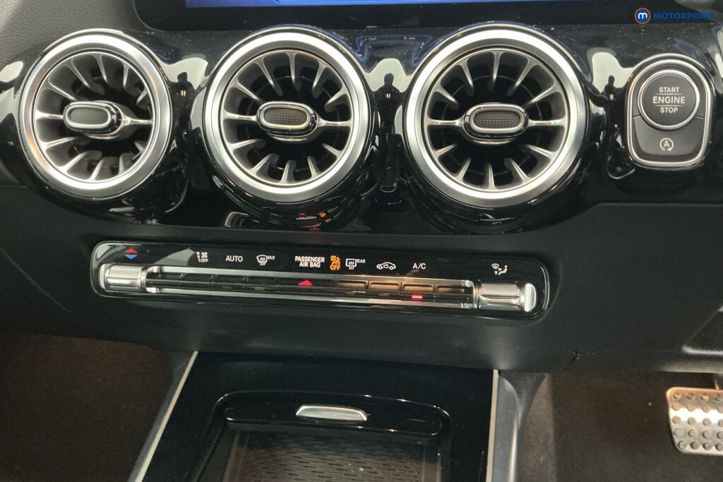 Mercedes-Benz B Class B200 Amg Line Executive Black #24