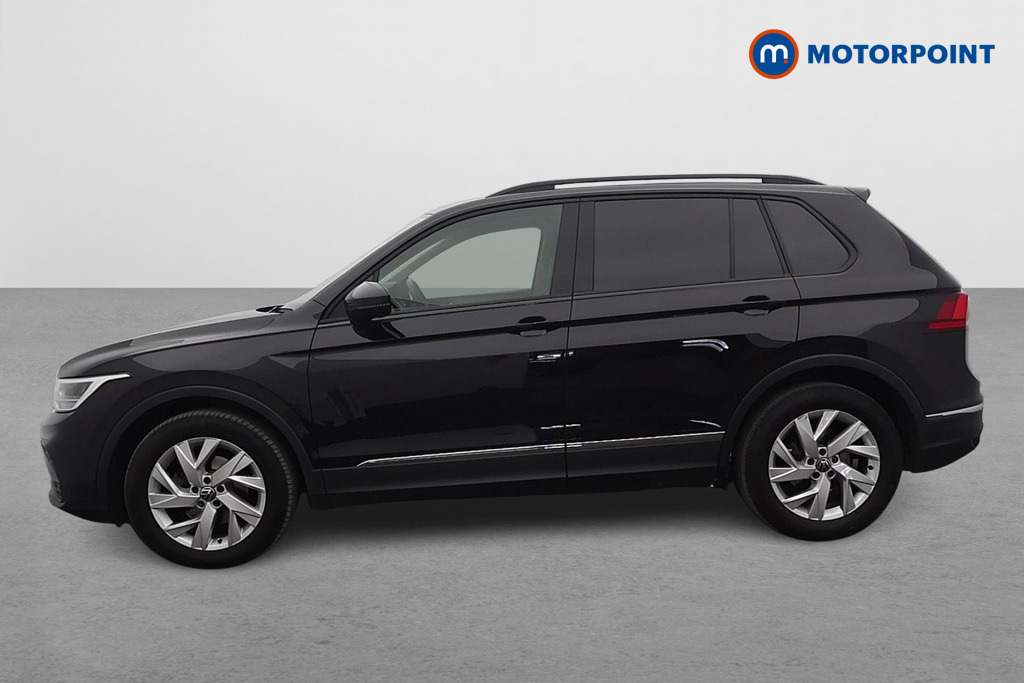 Volkswagen Tiguan 1.5 Tsi 150 Life Dsg DG23JZD Black #4
