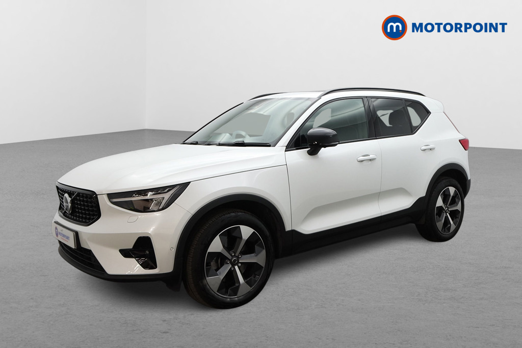 Volvo XC40 2.0 B4p Ultimate Dark SB72HNN White #3
