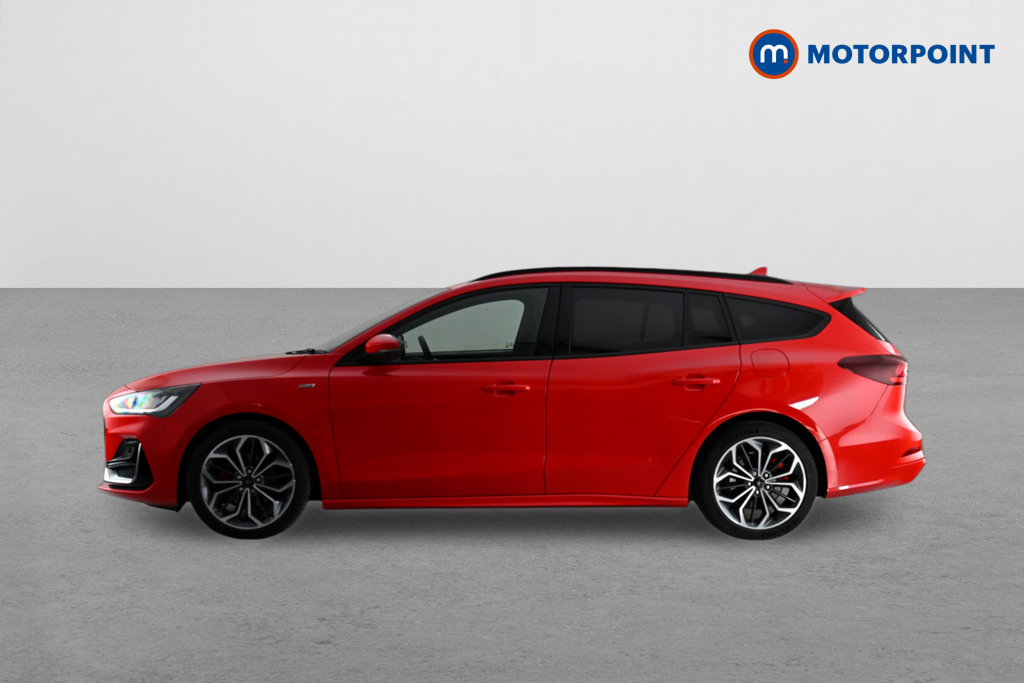 Ford Focus 1.5 Ecoblue St-line Vignale Red #4