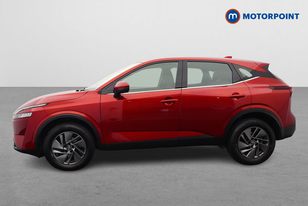 Nissan Qashqai 1.3 Dig-t Mh Acenta Premium YX23RMZ Red #4