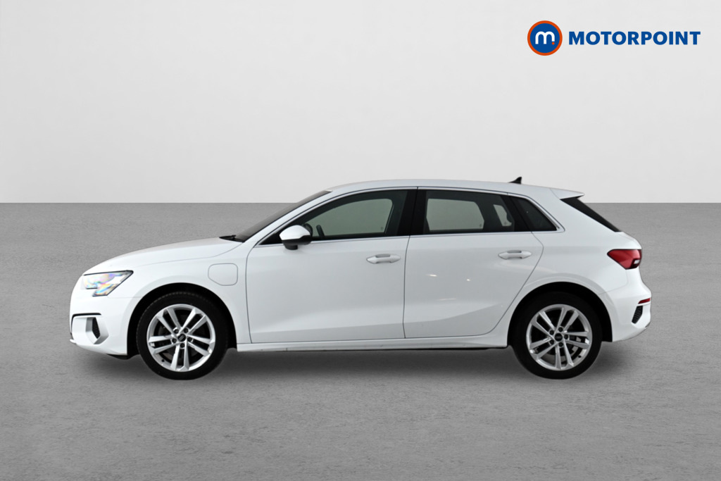 Audi A3 40 Tfsi E Sport S Tronic YF24UKV White #4