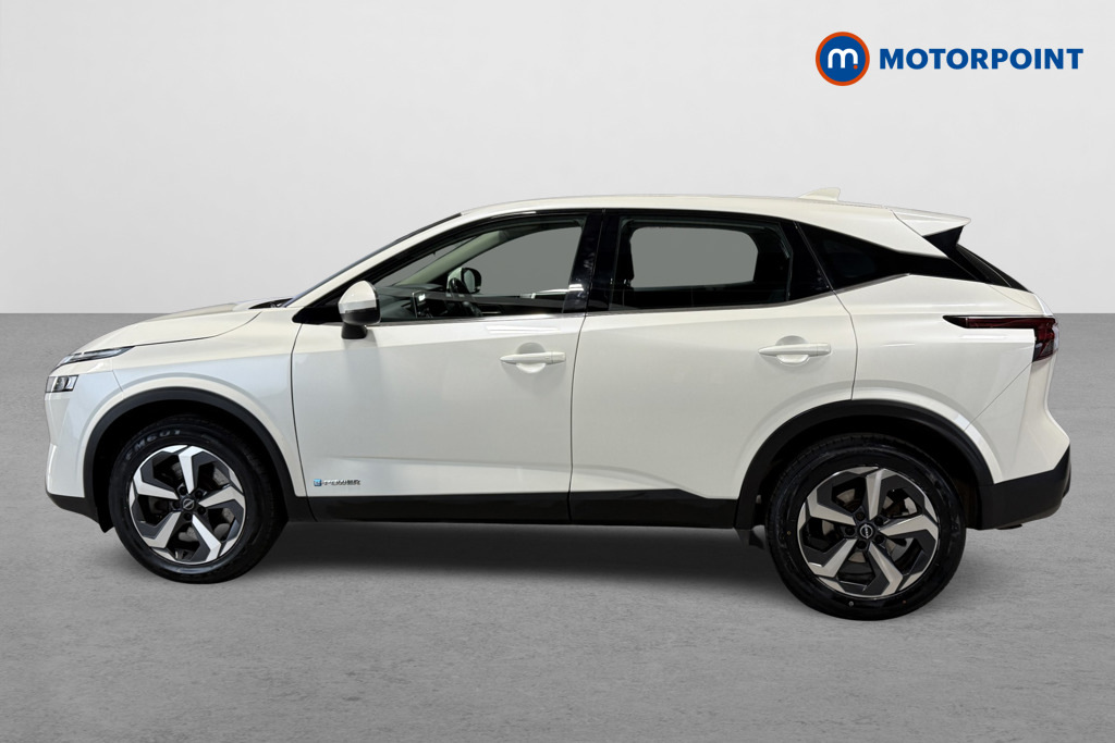 Nissan Qashqai 1.5 E-power Acenta Premium PX23OPB White #4