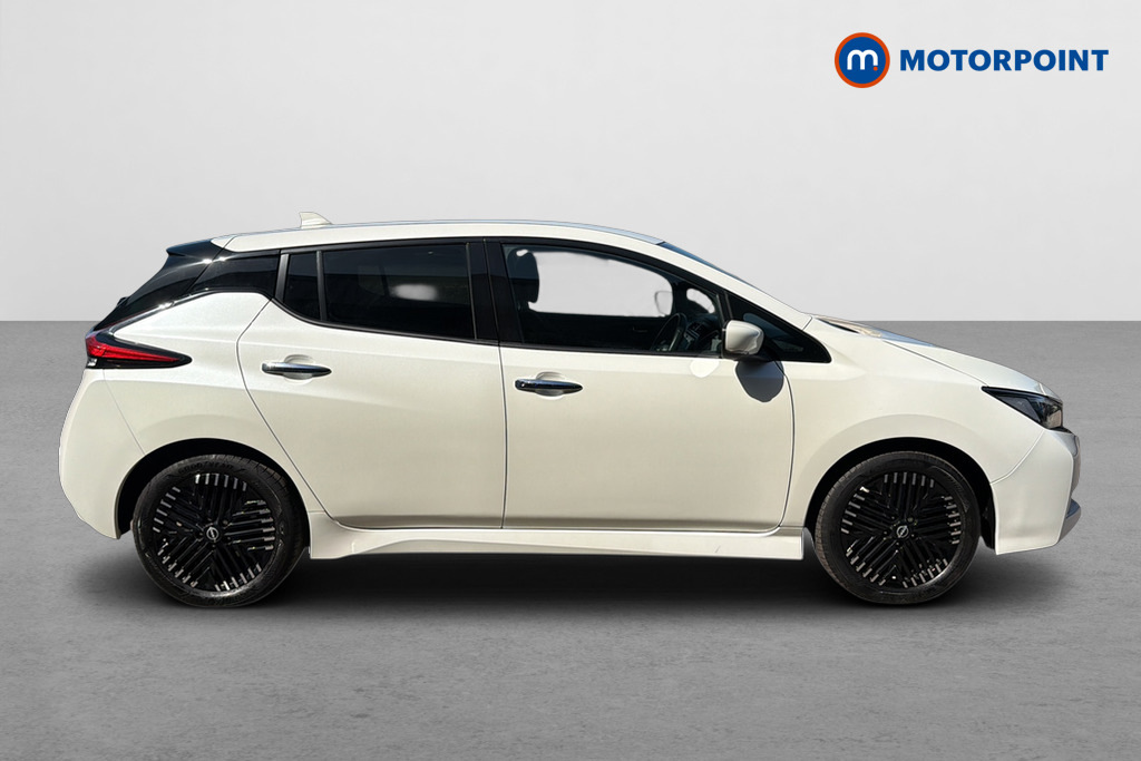 Nissan Leaf 110Kw N-connecta 39Kwh White #4