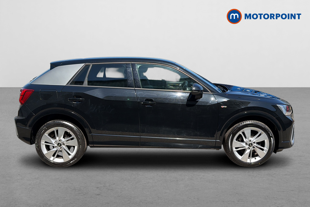 Audi Q2 35 Tfsi S Line S Tronic YP23ZCK Black #4