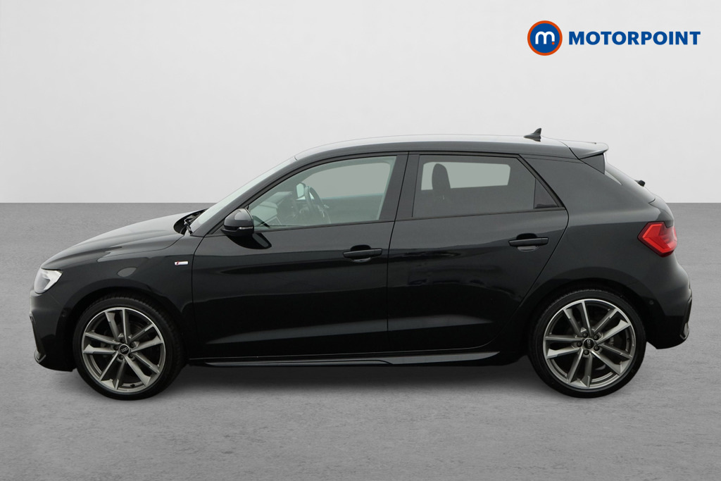 Audi A1 35 Tfsi Vorsprung S Tronic KT71FHK Black #4