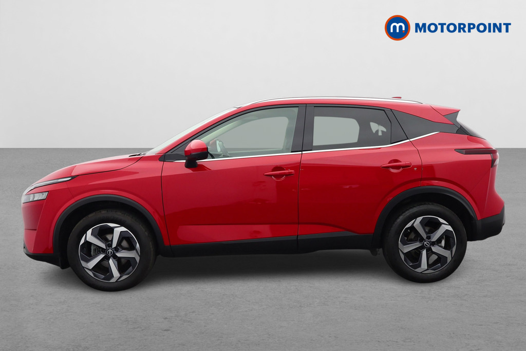 Nissan Qashqai 1.3 Dig-t Mh N-connecta BJ23WCZ Red #4