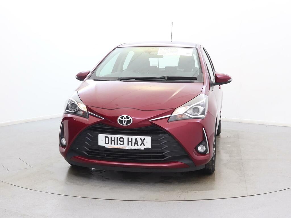 Toyota Yaris 1.5 Vvt-i Icon Tech DH19HAX Red #2
