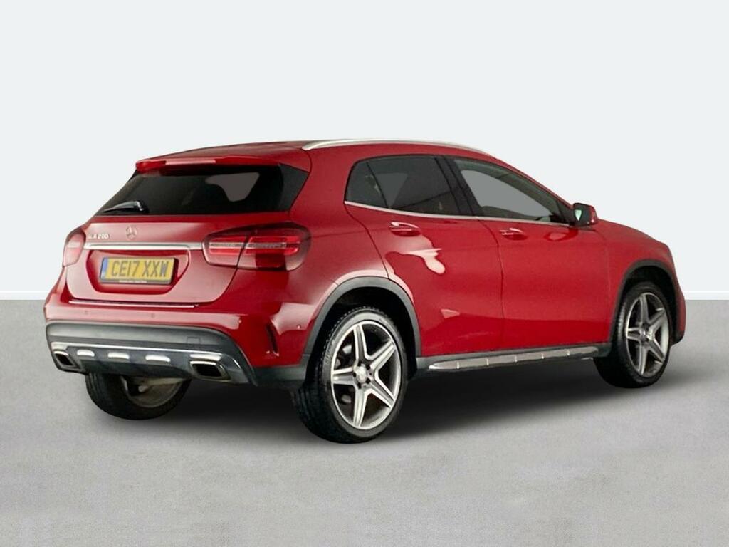 Mercedes-Benz GLA Class Gla 200 Amg Line Premium Plus CE17XXW Red #3