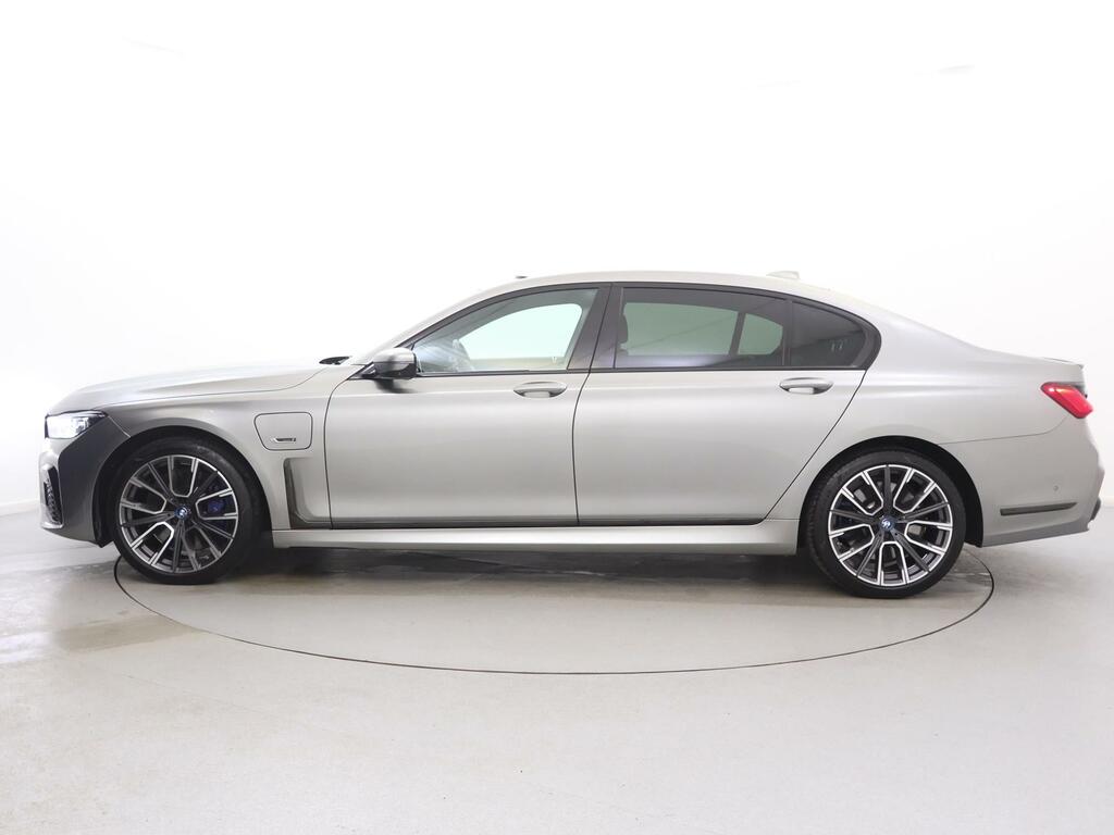 BMW 7 Series 745Le Xdrive M Sport YB22JZW Grey #4